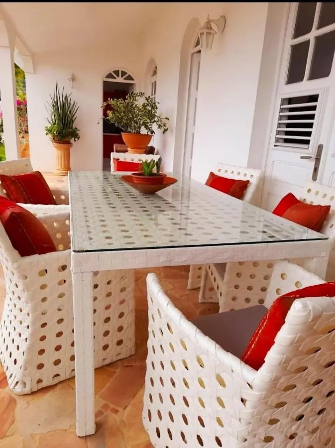 Maison Charmante Avec Jardin A Sainte-Luce, Ideale Pour Familles Riviere-Salee